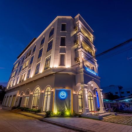 Sky Palace Boutique Hotel พระตะบอง ภายนอก รูปภาพ