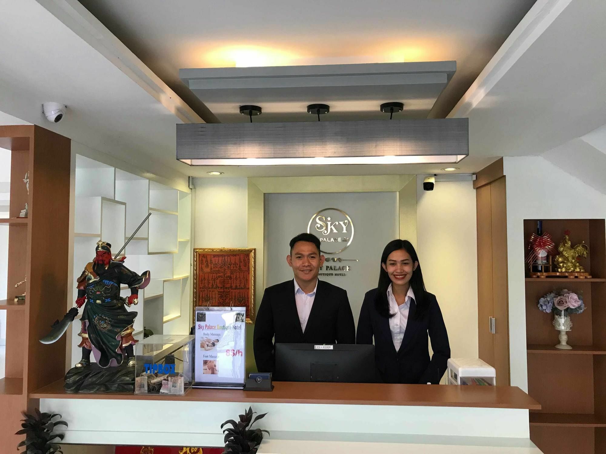 Sky Palace Boutique Hotel พระตะบอง ภายนอก รูปภาพ