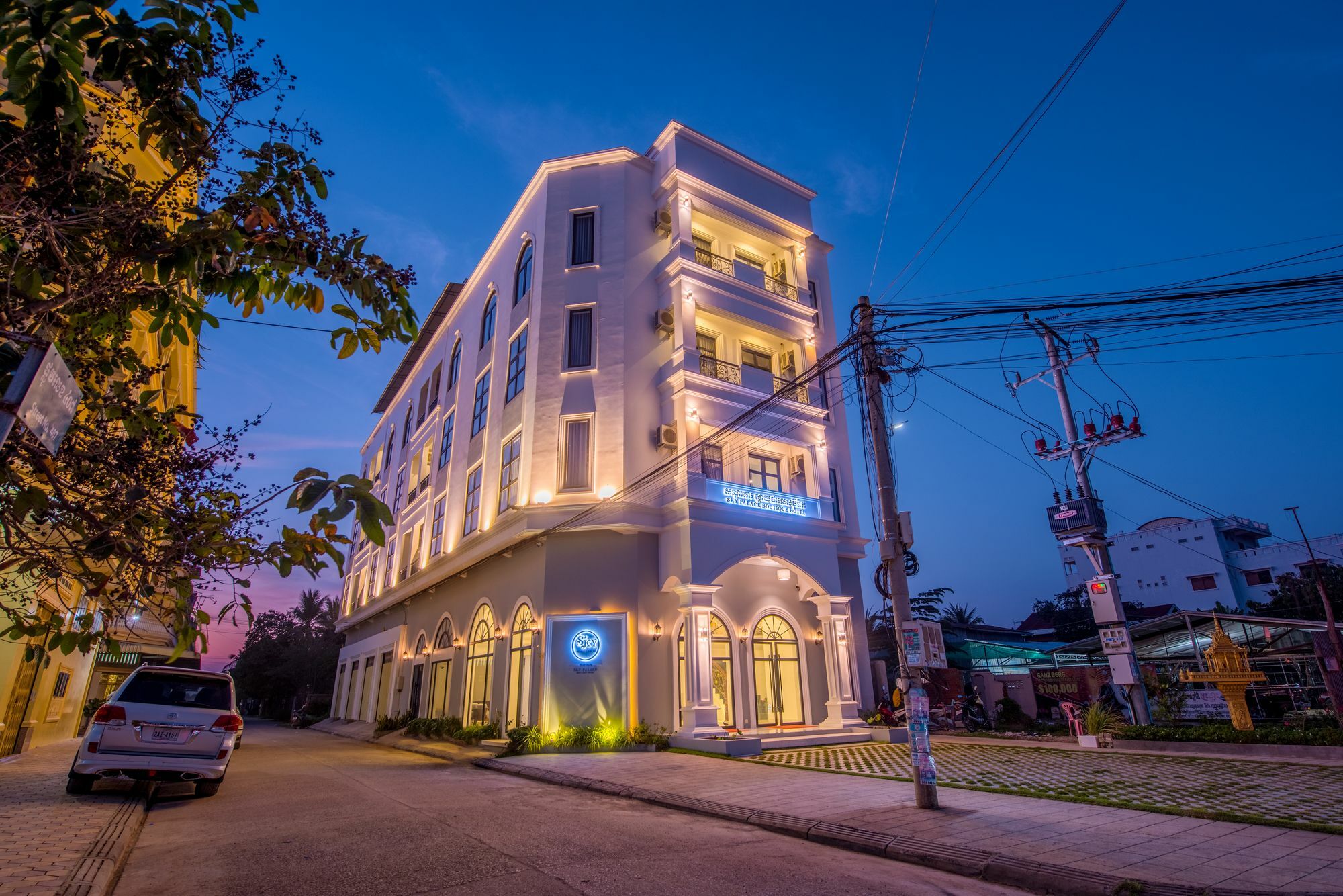 Sky Palace Boutique Hotel พระตะบอง ภายนอก รูปภาพ